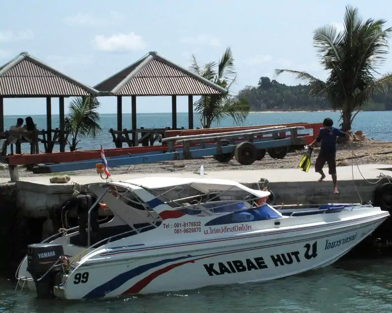 25 person speedboat from Trat to Koh Mak and Koh Kood